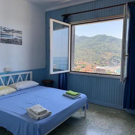 Vintage Ocean View With Fast Wi-fi And Elevator To Town