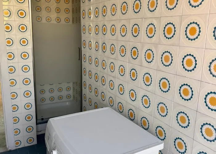 Daire Vintage Ocean View With Fast Wi-fi And Elevator To Town