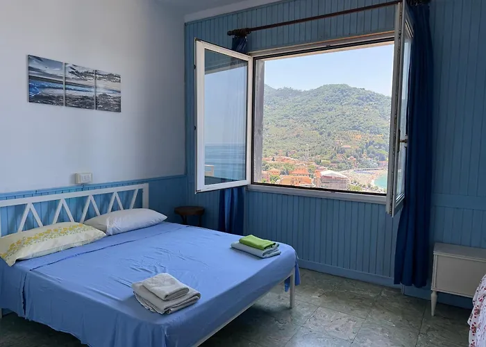 Vintage Ocean View With Fast Wi-fi And Elevator To Town