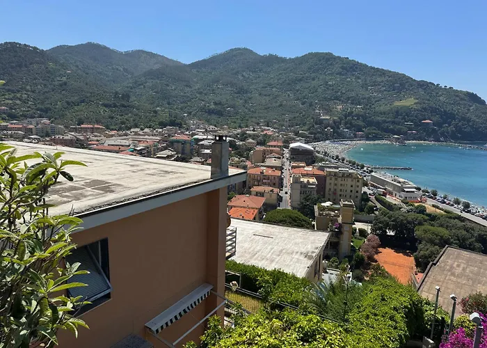 Daire Vintage Ocean View With Fast Wi-fi And Elevator To Town *