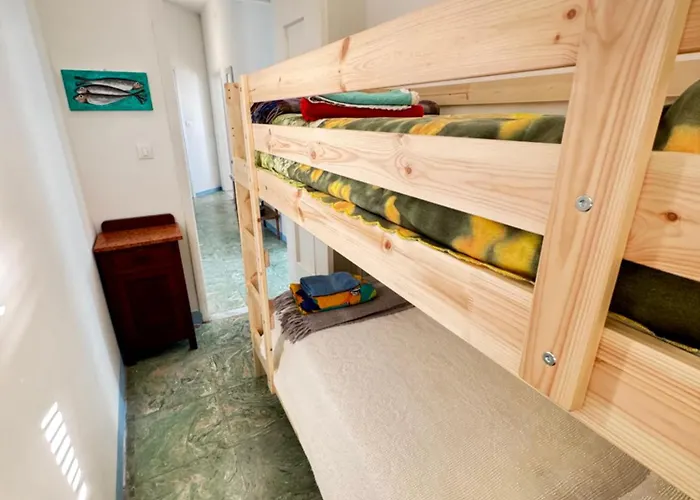 Vintage Ocean View With Fast Wi-fi And Elevator To Town