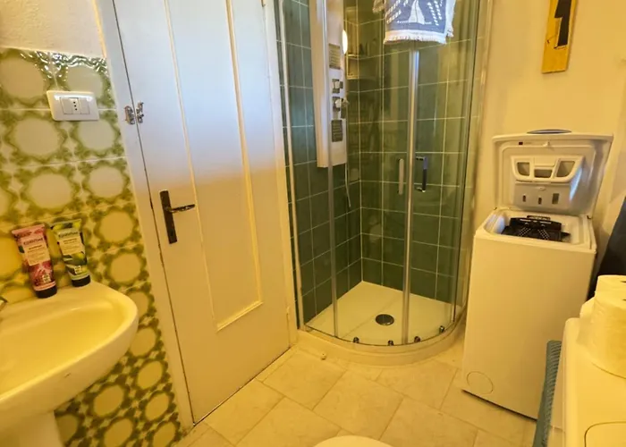 Vintage Ocean View With Fast Wi-fi And Elevator To Town Apartment Levanto