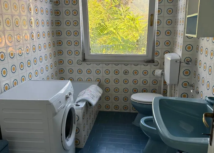 Vintage Ocean View With Fast Wi-fi And Elevator To Town Levanto