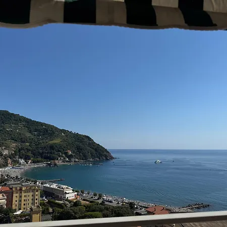 Vintage Ocean View With Fast Wi-fi And Elevator To Town Apartment Levanto