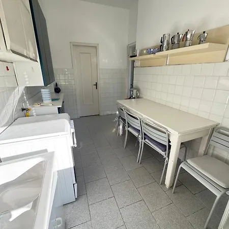 Vintage Ocean View With Fast Wi-fi And Elevator To Town דירה *