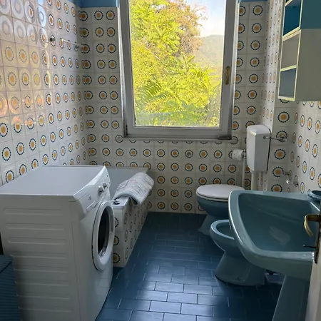 Vintage Ocean View With Fast Wi-fi And Elevator To Town 레반토
