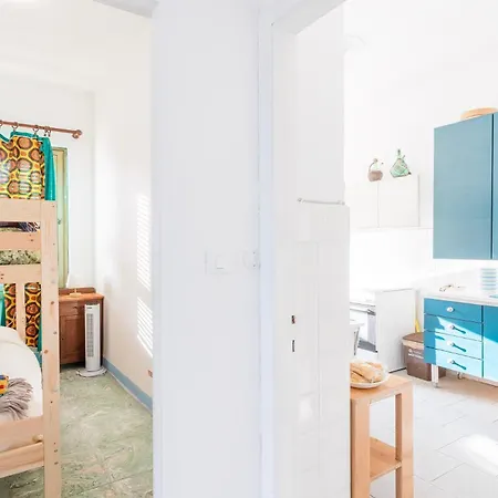 아파트 Vintage Ocean View With Fast Wi-fi And Elevator To Town